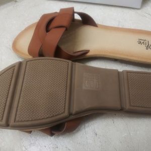 Olive Street Shoes - Knotted Olive Street Sandals Olive Street Shoes - Knotted Olive Street Sandals